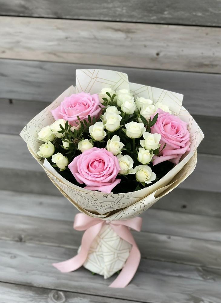 Букет цветов из: Розы в Сингапай