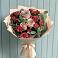 Букет цветов из: Гвоздики и Розы в Сингапай