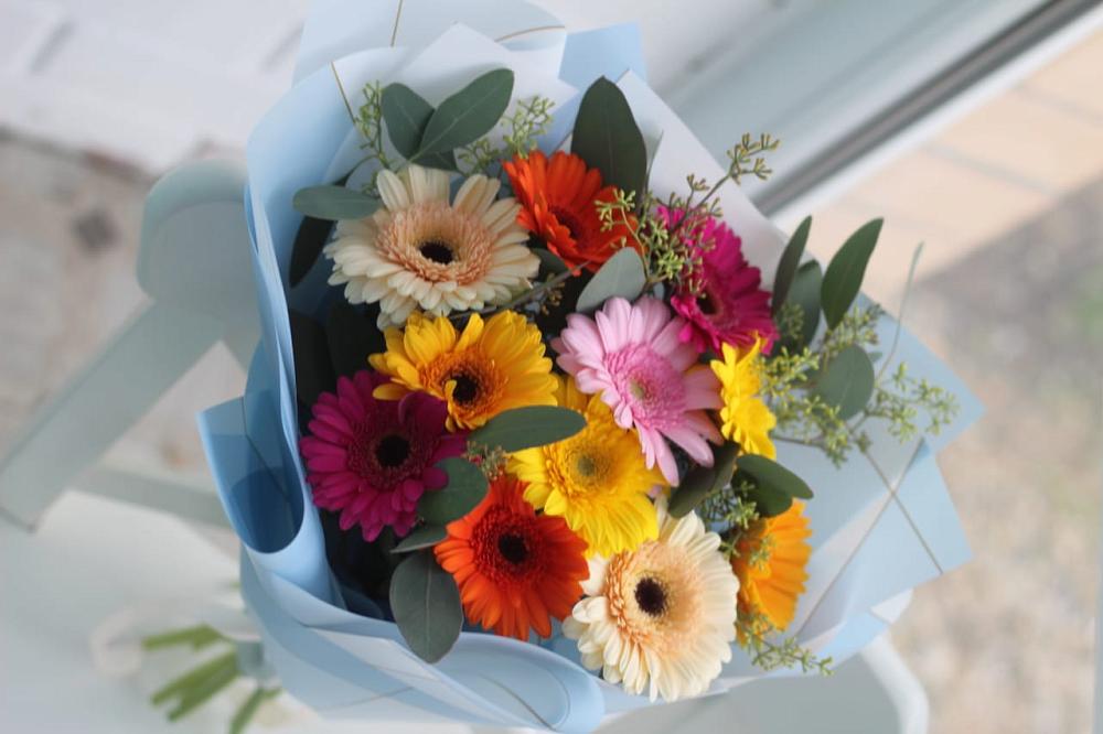 Букет цветов из: Герберы в Сингапай