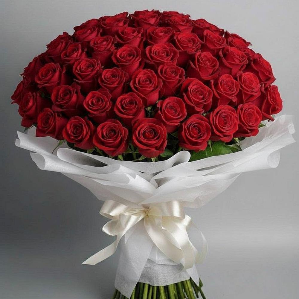 Букет 101 Красная роза Блэк Мэджик в Сингапай