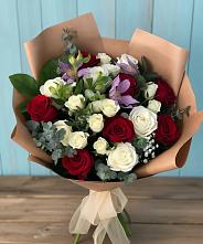 Букет цветов из:  Розы и Альстромерии в Сингапай