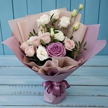 Букет цветов из:  Розы и Лизиантусы #REPLACE_PRED# Сингапай
