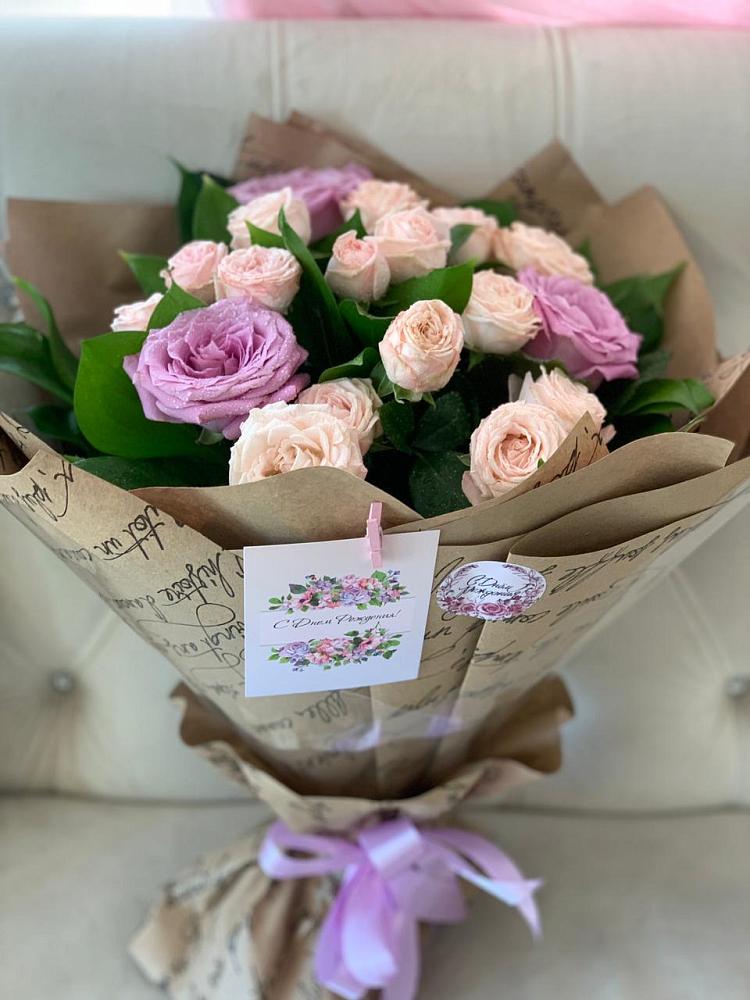 Букет цветов из: Розы в Сингапай