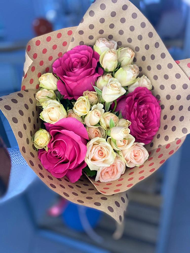 Букет цветов из: Розы в Сингапай