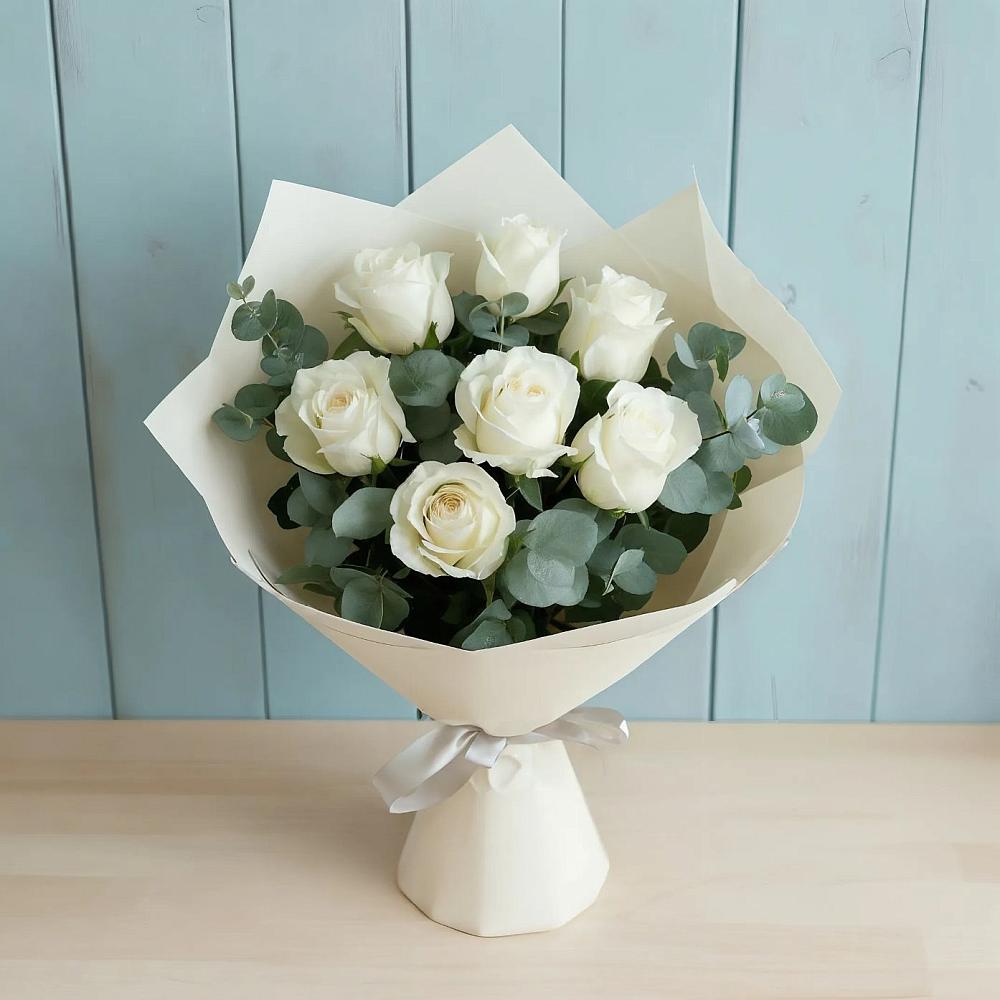 Букет Белые розы в Эвкалипте в Сингапай
