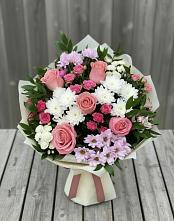 Букет цветов из:  Альстромерии, Гвоздики, Розы и Хризантемы в Сингапай
