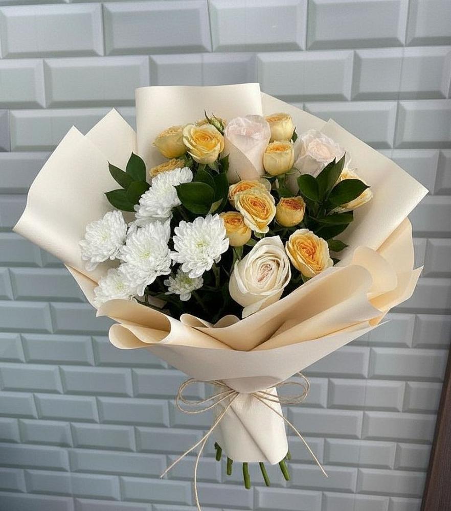 Букет цветов из: Розы и Хризантемы в Сингапай