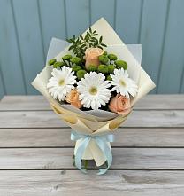 Букет цветов из:  Герберы, Розы и Хризантемы в Сингапай