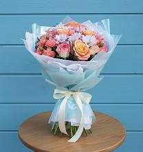 Букет цветов из:  Хризантемы и Розы в Сингапай