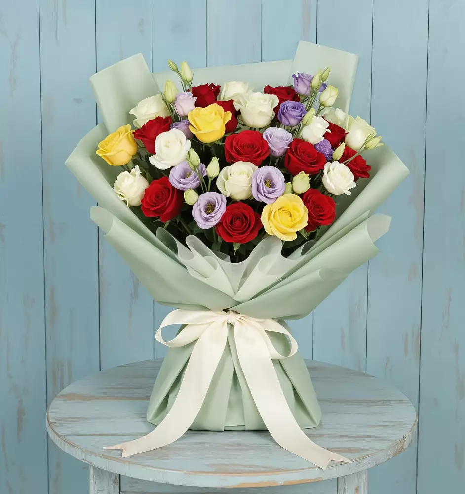 Букет цветов из: Розы в Сингапай