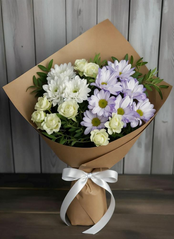 Букет цветов из: Хризантемы и Розы в Сингапай